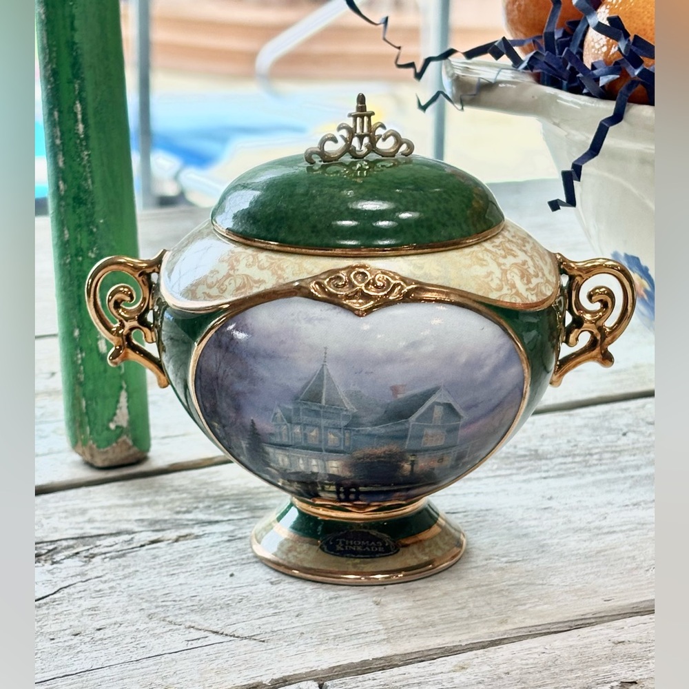 Vintage Thomas Kinkade Porcelain Music Box- 4.5”T Numbered Collectible Retired
